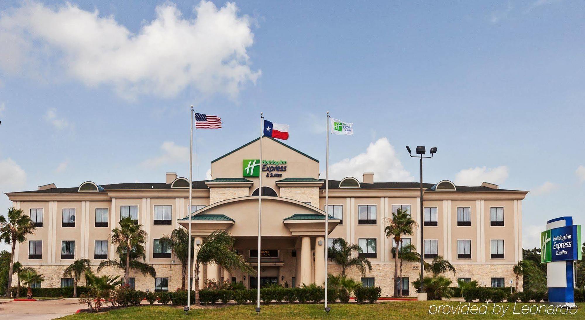 Holiday Inn Express Houston-Alvin By Ihg Exterior photo