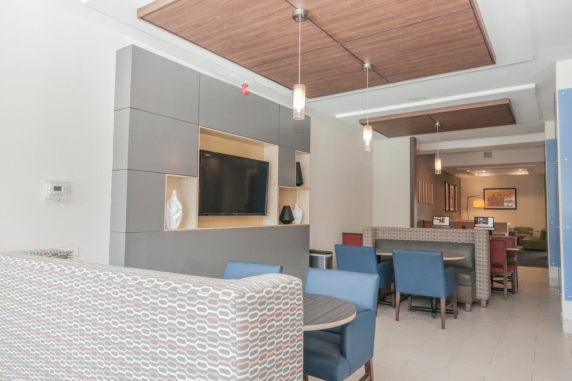 Holiday Inn Express Houston-Alvin By Ihg Exterior photo