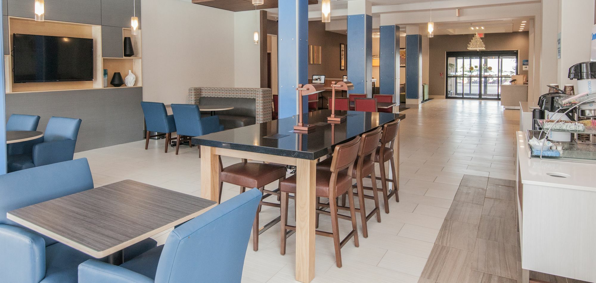 Holiday Inn Express Houston-Alvin By Ihg Exterior photo